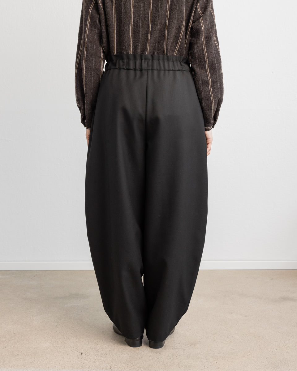 Hoshi Trousers Arialana Black